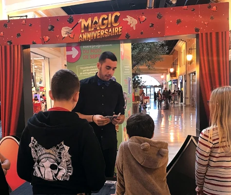 Spectacle pour enfants en galerie marchande