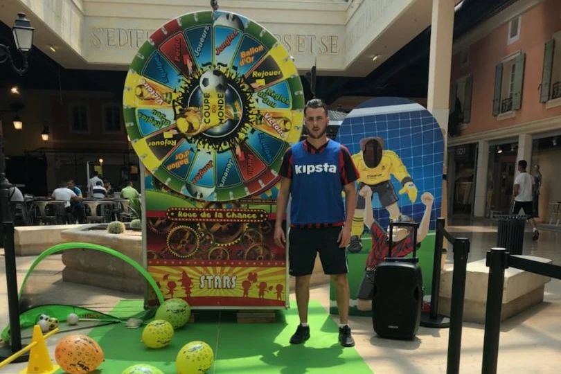 Animation thématique en centre commercial pour valoriser les périodes clés et attirer les visiteurs