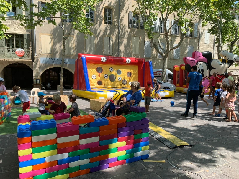 Journée d’entreprise ouverte aux familles avec animations ludiques et intergénérationnelles