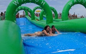 Ventriglisse géant - Slide in the city – Image 2